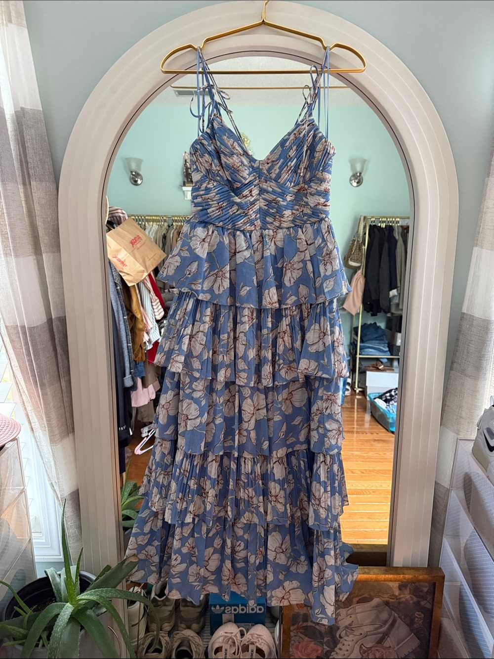 En Saison Blue Floral Tiered Spaghetti-Strap Midi Dress